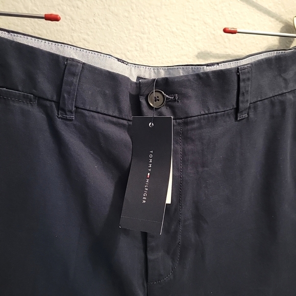 Tommy Hilfiger Men's Classic Fit Chino Shorts Size 40 - Picture 6 of 9